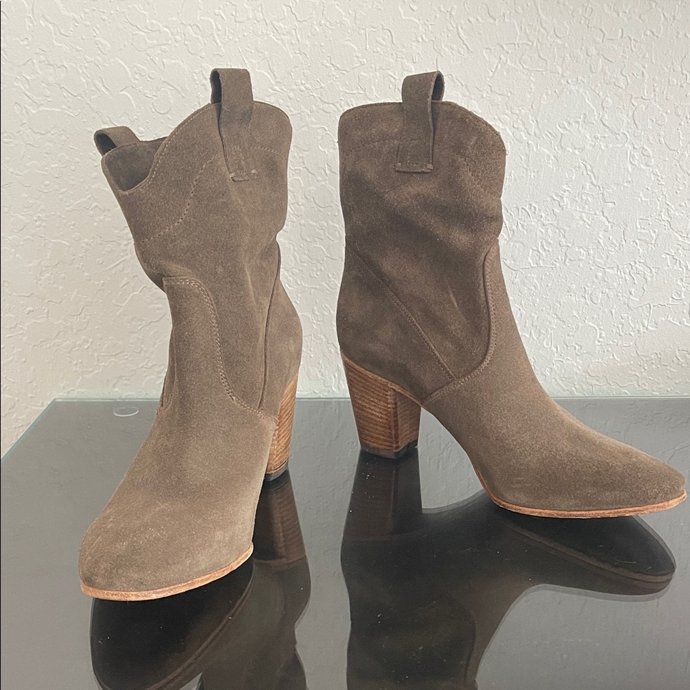 Alberto Fermani Brown Suede Ankle Boots 38.5